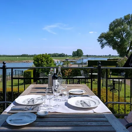 Veertien Hotel 3*