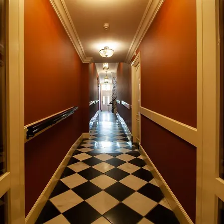 Veertien Hotel 3*