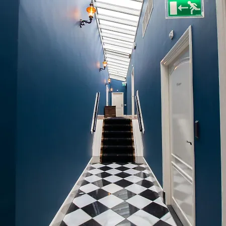 Veertien Hotel