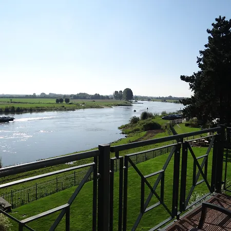 Veertien Hotel 3*