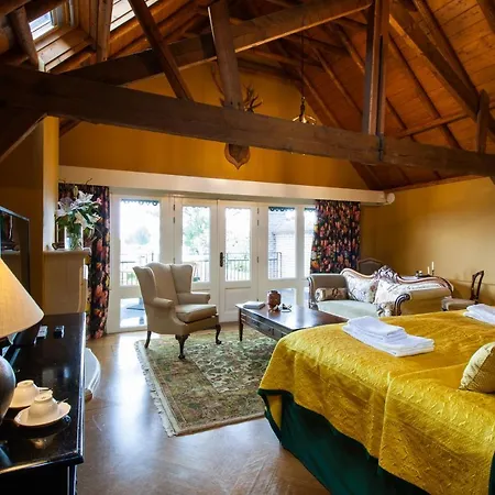 Veertien Otel Dieren