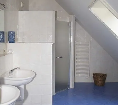 Veertien Otel Dieren